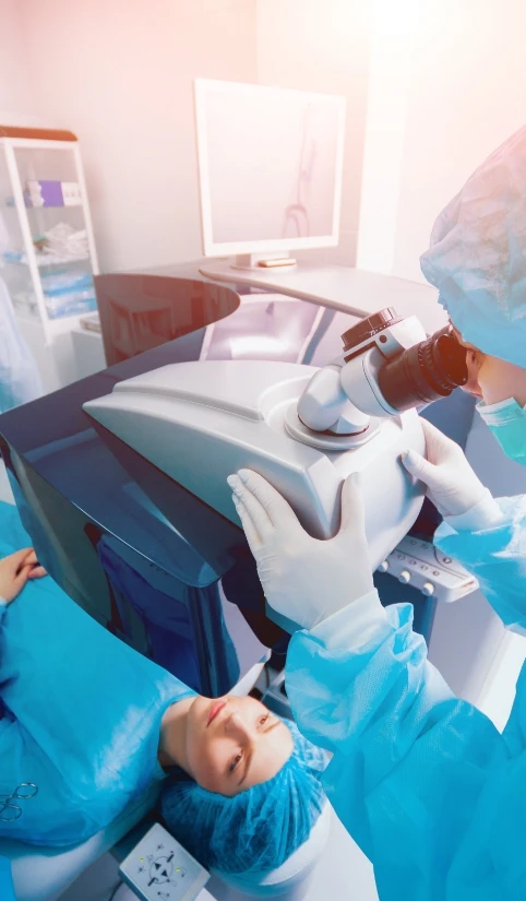 doctor performing lasik